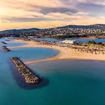 With Pool And Seaview Villa Roquebrune-sur Argens