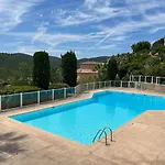 Villa With Pool And Seaview