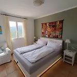 Villa With Pool And Seaview *