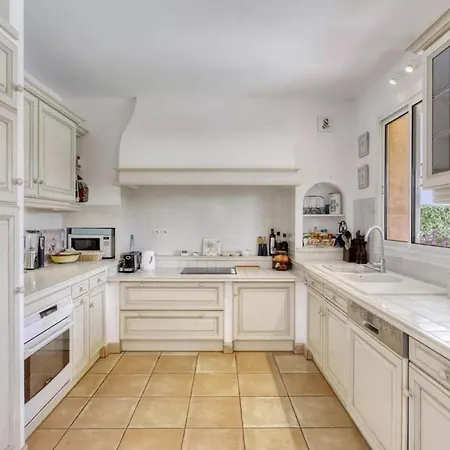 Villa Thymfalaise - Heated Pool, Sea-view, Close To