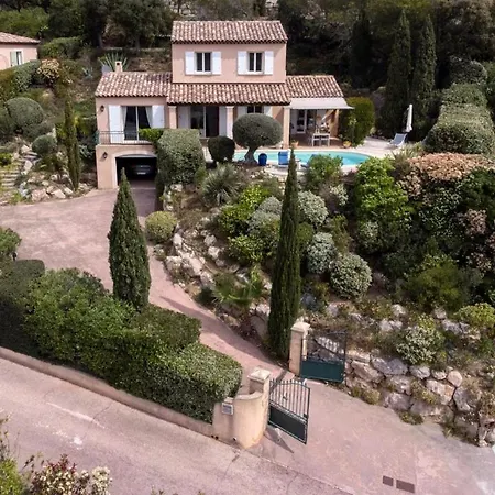 With Pool And Seaview Roquebrune-sur-Argens