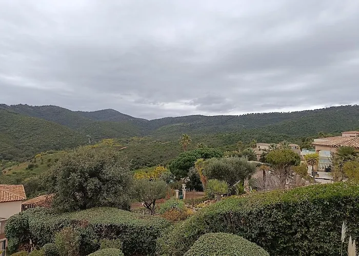 With Pool And Seaview * Roquebrune-sur-Argens